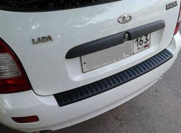 Накладка-порожек заднего бампера Лада Калина Накладка-порожек заднего бампера Лада Калина