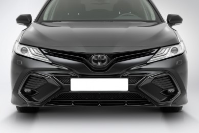 Накладка HARIUS на передний бампер Toyota Camry 70