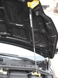 Упор капота Ford Mondeo Упор капота Ford Mondeo
