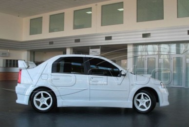 Пороги к-т Тюнинг "Renault Logan Power DM"