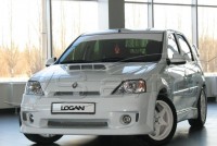 Воздухозаборник (накладка на капот) Тюнинг "Renault Logan Power DM"