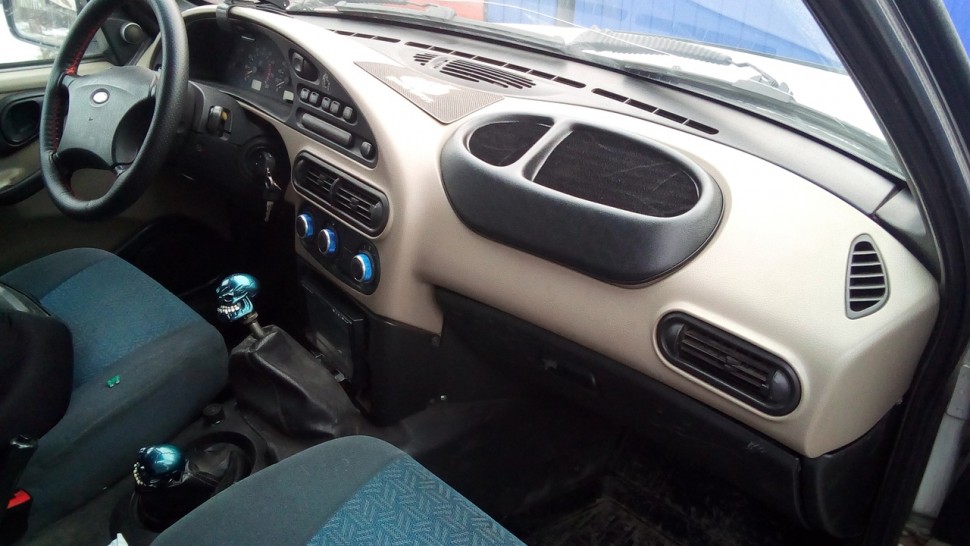 niva chevrolet 2123 салон