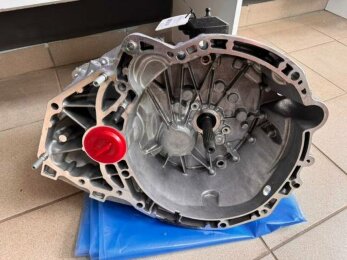 КПП в сборе TL8 B 016 (МКПП 6 ст. Renault Duster, Kaptur) 320108363R