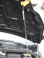 Упор капота Ford Focus 2 2008+ г. 